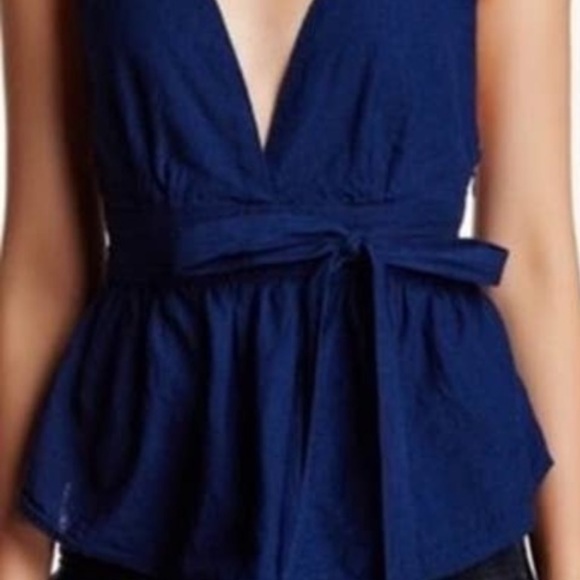 Free People Women's Top Size 10 M Blue Benji Denim Peplum Tank Top Chambray Boho - Picture 2 of 5